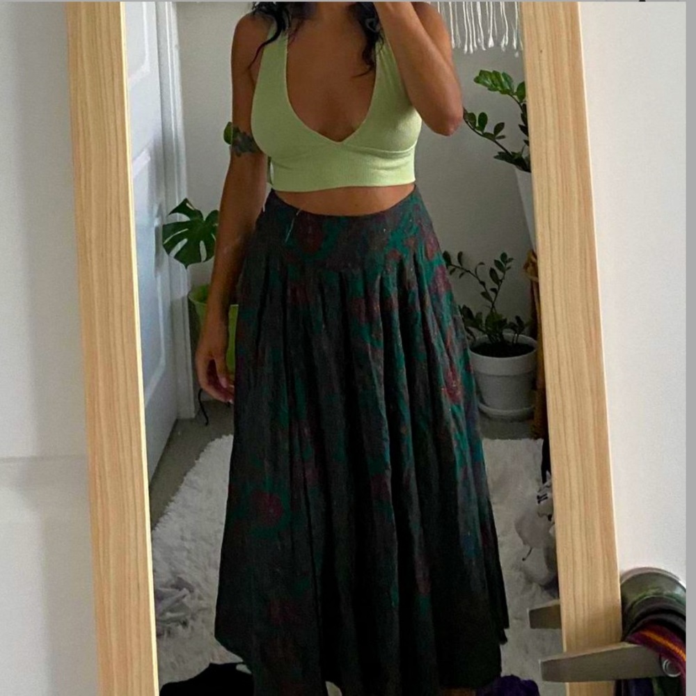 Paisley print Forrest green skirt